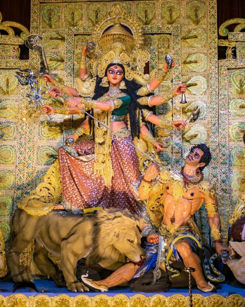 Ekdalia Evergreen Club Durga Puja | 10 Must-Visit Durga Puja Pandals in Kolkata | Wanderinglens.in